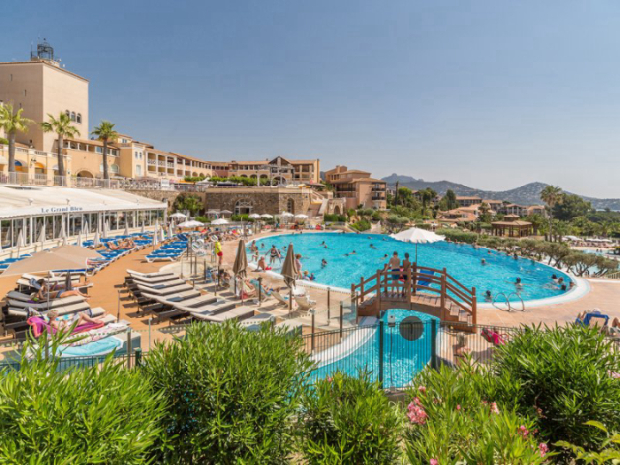 Location piscine : les plus belles résidences vacances avec piscine 